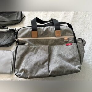 Skip Hop Gray and Black duffle baby Bag like new